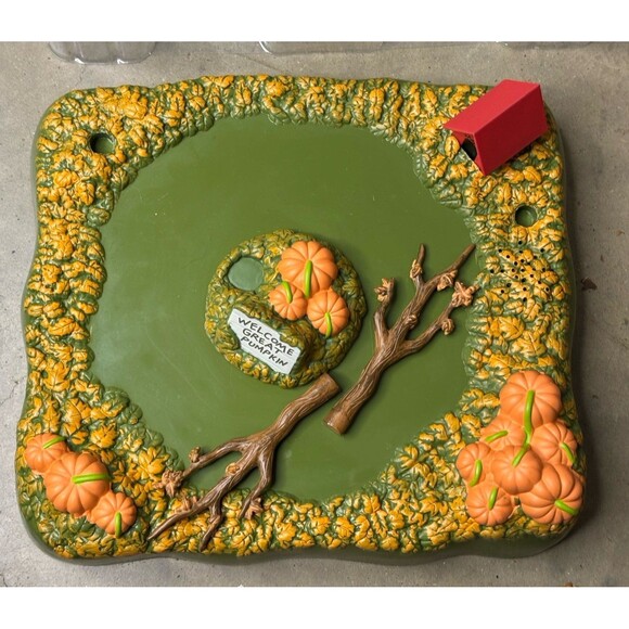 Peanuts It's The Great Pumpkin 2009 Music & Motion Prowling Pumpkin Patch Works - Picture 8 of 10